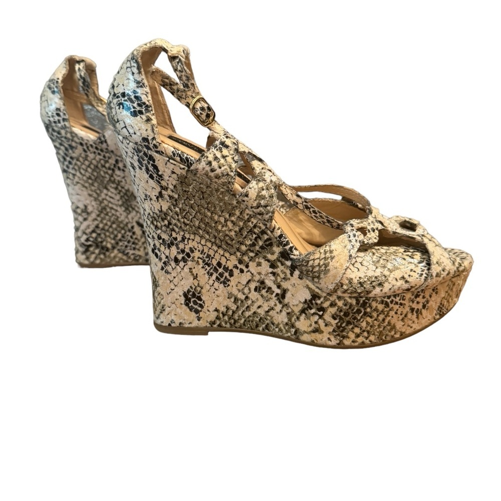 Steve‎ Madden Lux Bolero platforms, size 9
